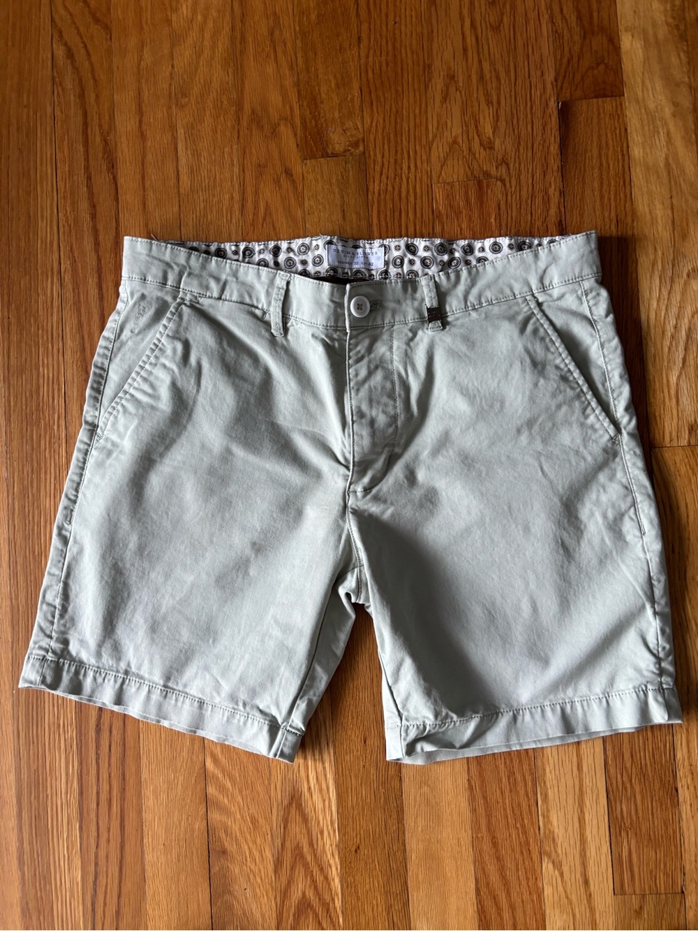 Denim & Flower Flat-Front Men's Shorts